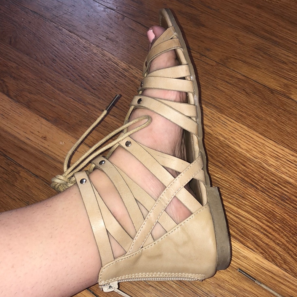 Sandals - Picture 3 of 4